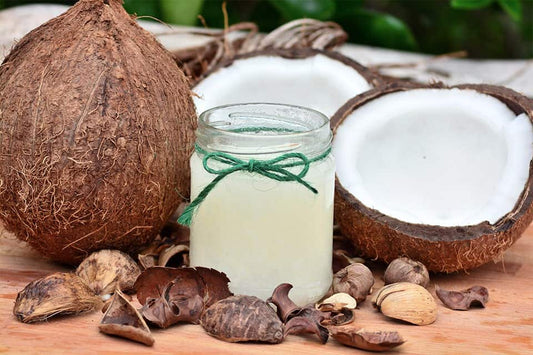Kokos-Peeling für trockene Haut selber machen
